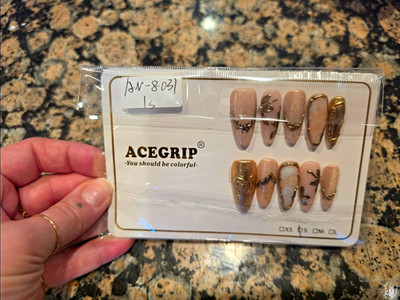 ACEGRIP Long Almond Press-On Nails Pink/Gold Glitter Floral Acrylic BN-8031