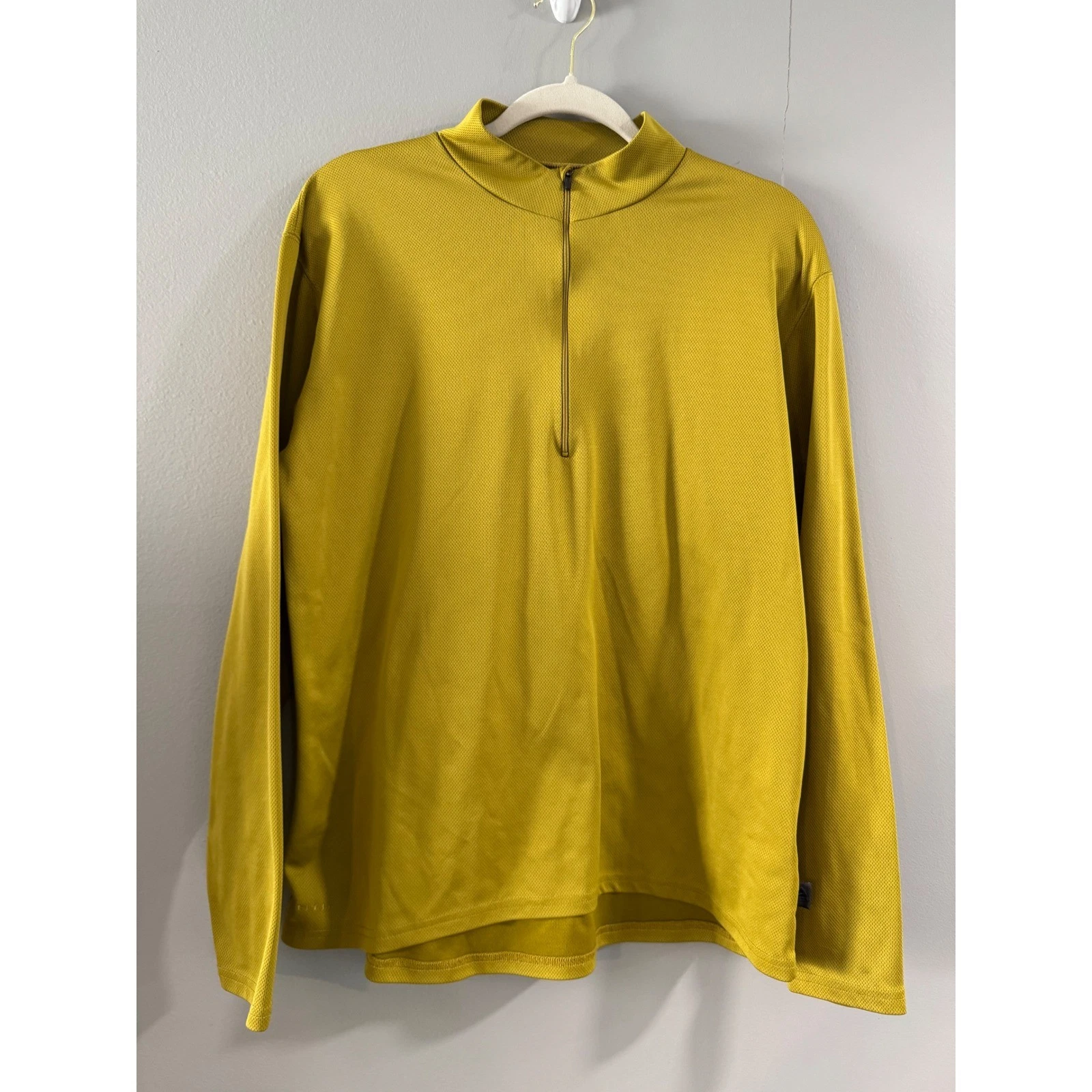 Nike ACG Dri-FIT Base Layer Long Sleeve Half Zip Pullover Top Mens Large