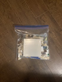 Lego Minecraft The Snow Hideout 21120 - Used