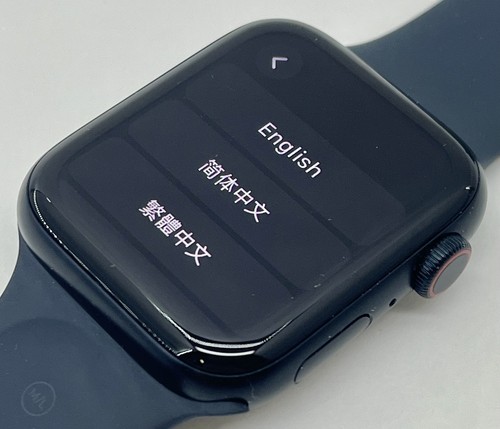 Apple Watch SE 2e génération 44 mmA aluminium - A2727 - Photo 4 sur 5