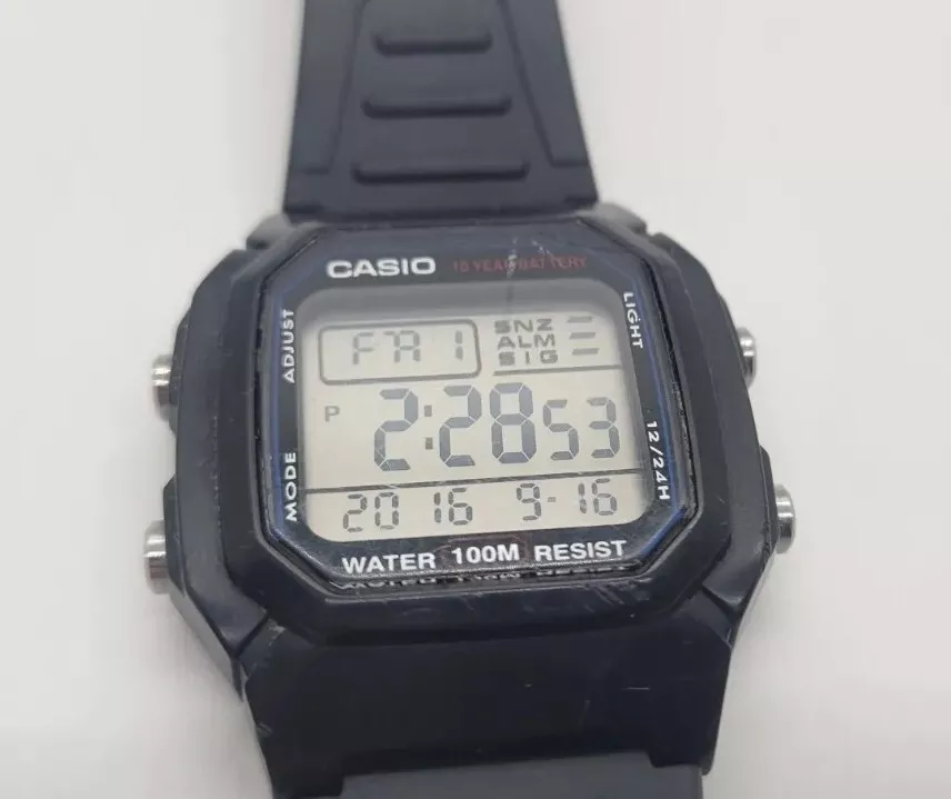 Casio Illuminator wr 100m or 10bar 3240 w 800h Working Watch