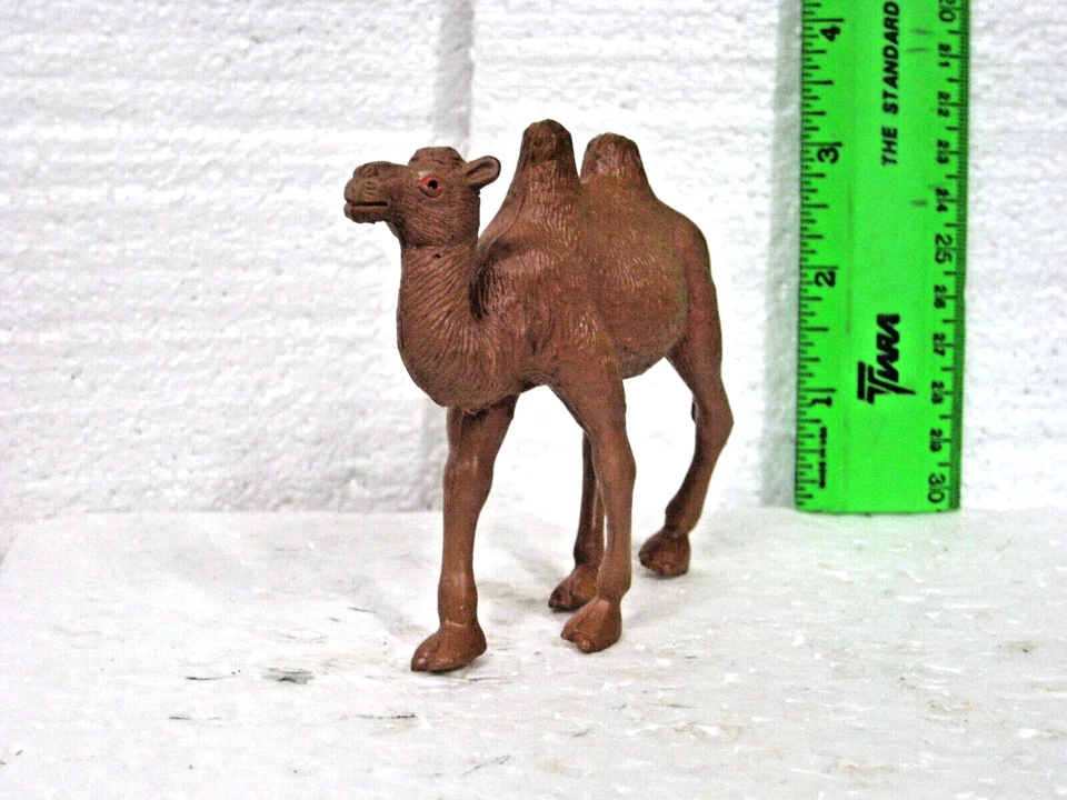 MODEL POWER G SCALE ANIMAL CAMEL #1670 - Image 3 of 4