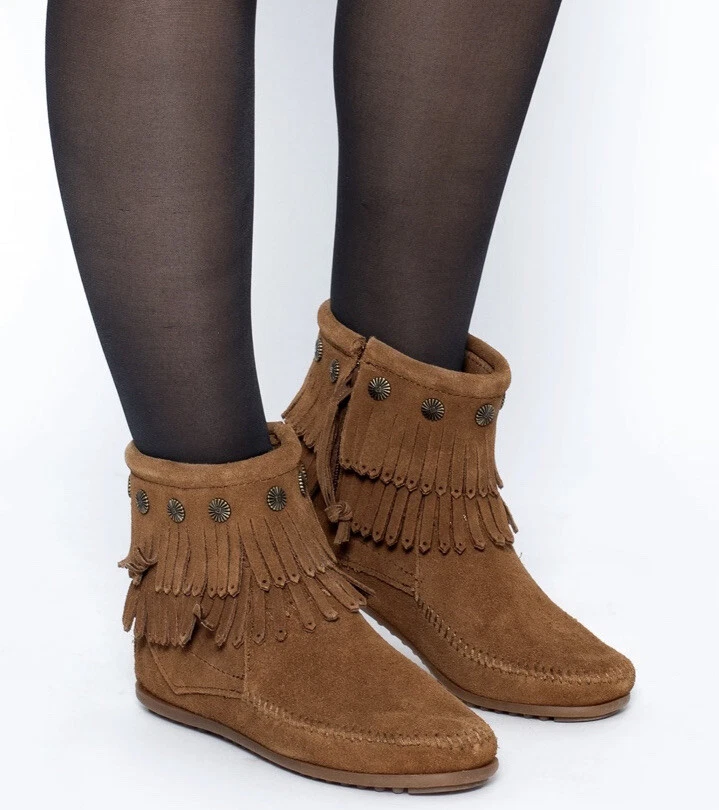 Minnetonka Women s Moccasins Brown Double Fringe Side Zip Ankle Boots Sz 6 Boho