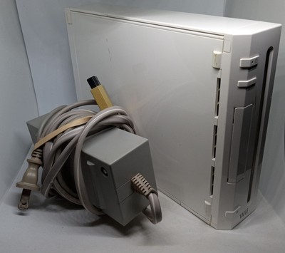 Nintendo Wii White Console W/Power Pack RVL-001 Power Tested Only!