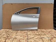 Porte avant et accessoires Infiniti QX30