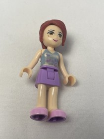 LEGO Friends 3942 Heartlake Dog Show w/ frnd0009 Mia Minifigure + Manual 2012
