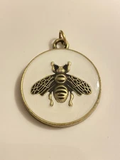 Gucci Bee Large Zipper Pull Button Stamped Charm
