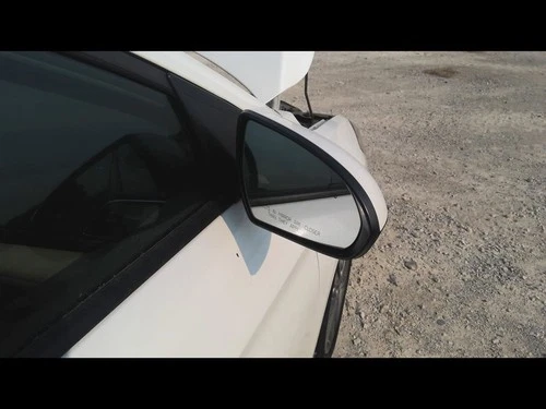 2017 - 2020 HYUNDAI ELANTRA Passenger Side View Mirror Power Sedan WHITE