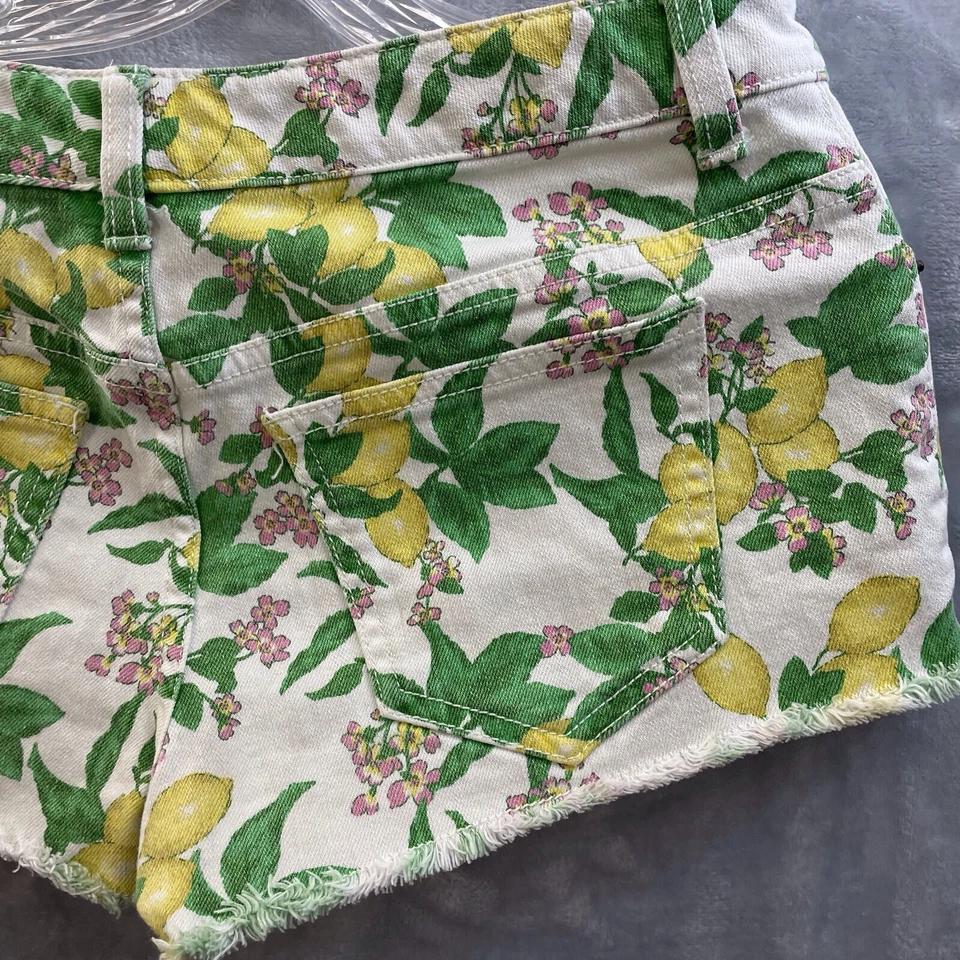 "Jeans cortos vintage años 90 Victoria's Secret London Boyfriend talla 4 29"" limón prendedor" Foto 3 de 4