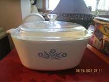 Corning Ware Blue Cornflower 2 1/2 Qt. P- 2 1/2 -B Casserole Dish and Pyrex Lid 