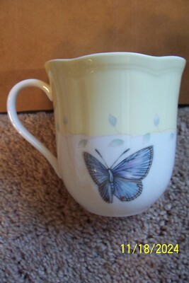 Lenox ''Butterfly Meadow'' Tea/Coffee Cup