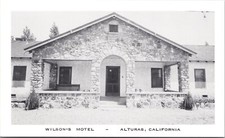 Postcard Wilsons Motel in Alturas, California