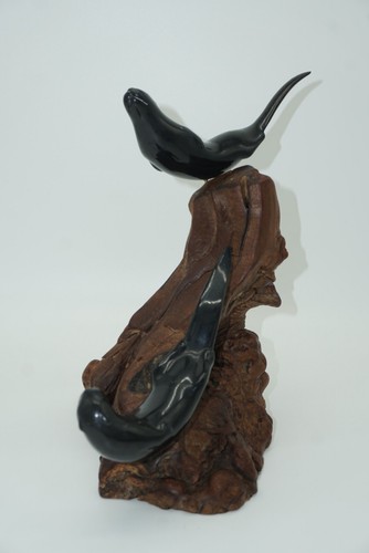 Large John Perry Studio Two Otters Burl Wood Art Sculpture Ocean - Picture 2 of 5