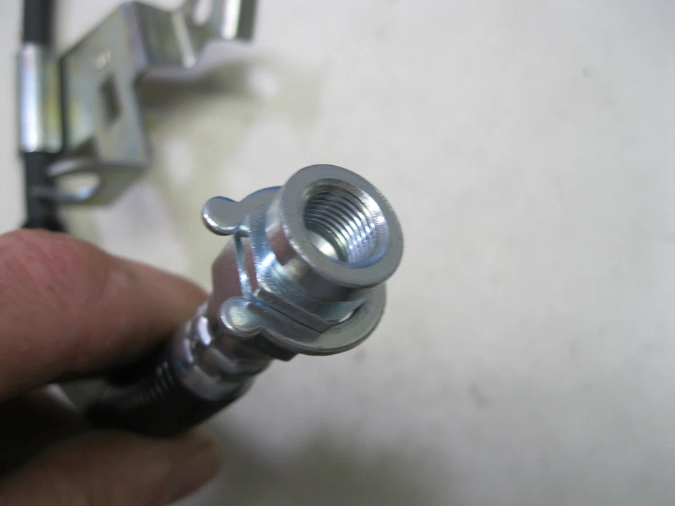 Brake Hydraulic Hose Front Right Bendix 78905 Foto 3 de 4