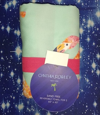 CYNTHIA ROWLEY NEW YORK Sand Free Reversible 60''x60'' Beach Towel For 2 Flamingos