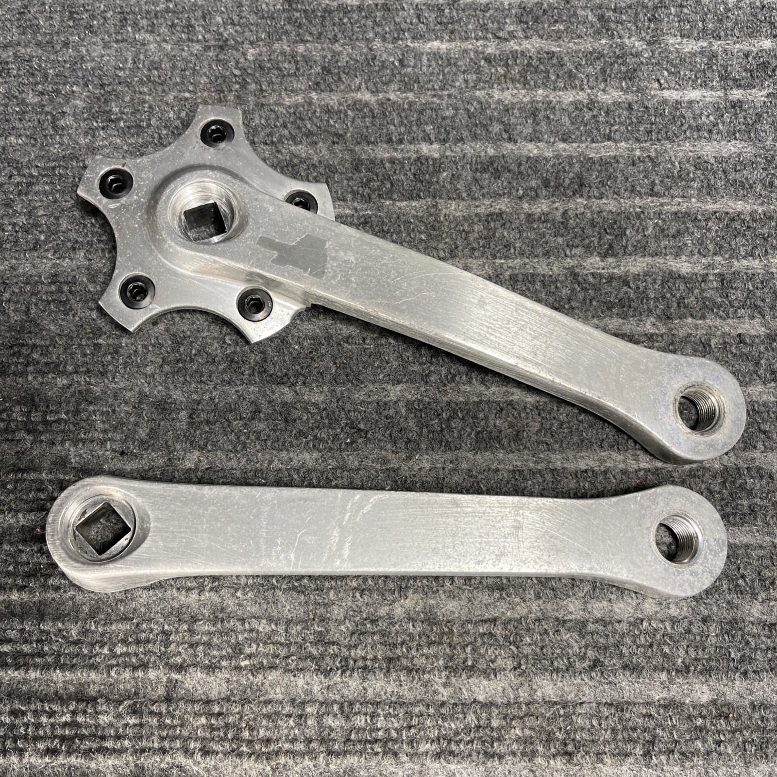 Vintage Shimano Alivio FC-MC16 Crankset 3 Speed 175mm Bike Crank Arms Japan MTB