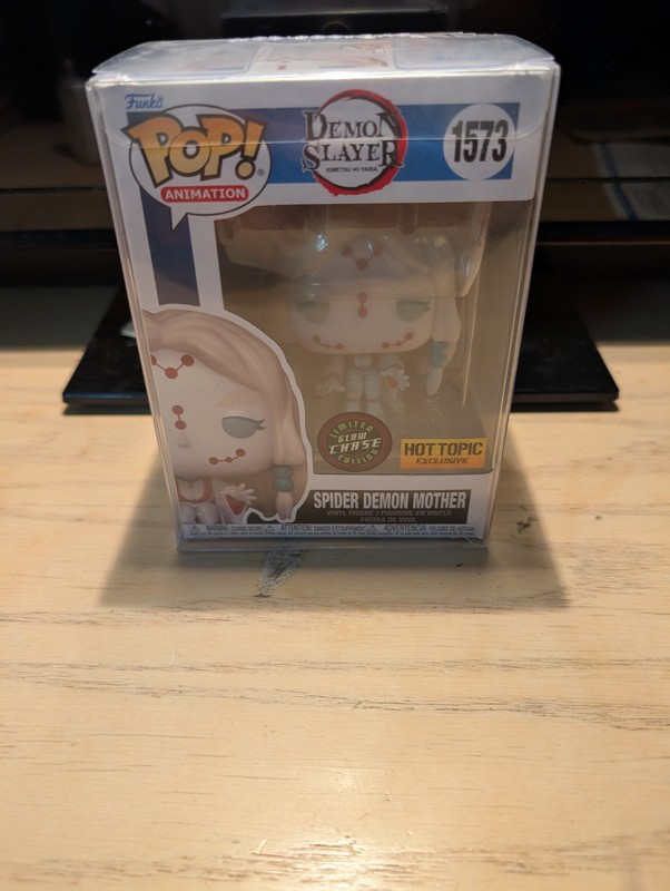 Funko Pop! Spider Demon Mother #1573 Glow Chase Hot Topic Exclusive Demon Slayer