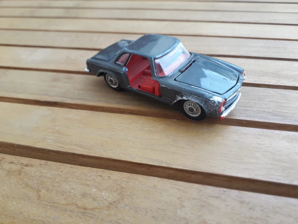 2 POLITOYS M 503 MERCEDES BENZ 230 SL 1/43 1 SERIE colori ROSSA e GRIGIA - Immagine 2 di 4