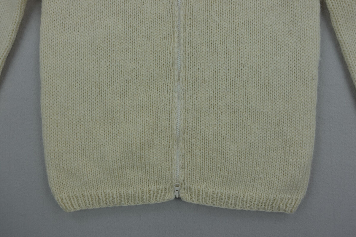 The Handknitting Association of Iceland Sweater Women Small The Handknitting Association of Iceland Sweater Women Small