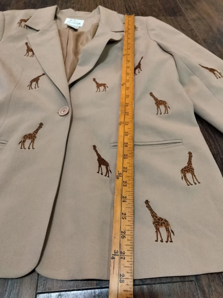 THE QUACKER FACTORY Embroidered Giraffe Khaki Blazer Large Safari Animal Jacket - Image 2 of 4
