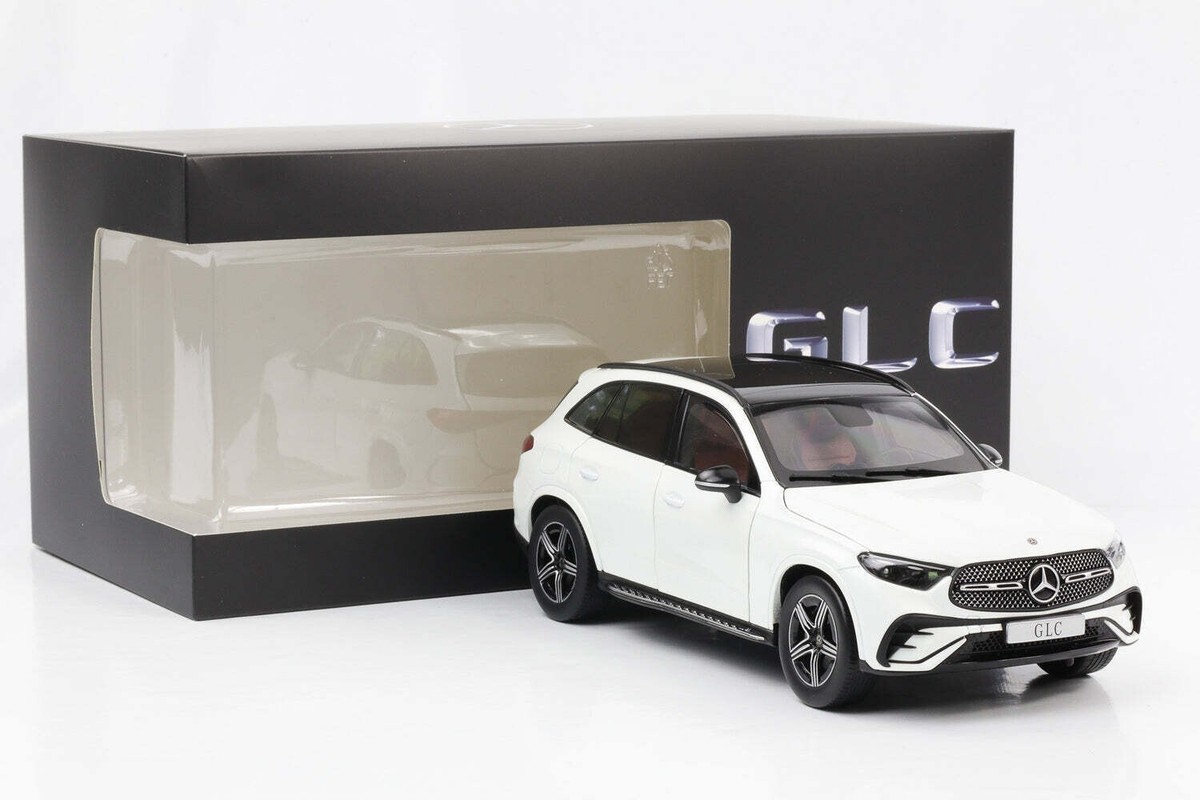 Mercedes-Benz 車型ぬいぐるみ ホワイト Mercedes-Benz 車型ぬいぐるみ