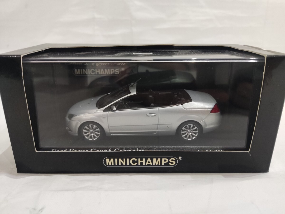 Ford Focus Coupe Cabriolet in Silver 2008 Limited Run MINICHAMPS 1