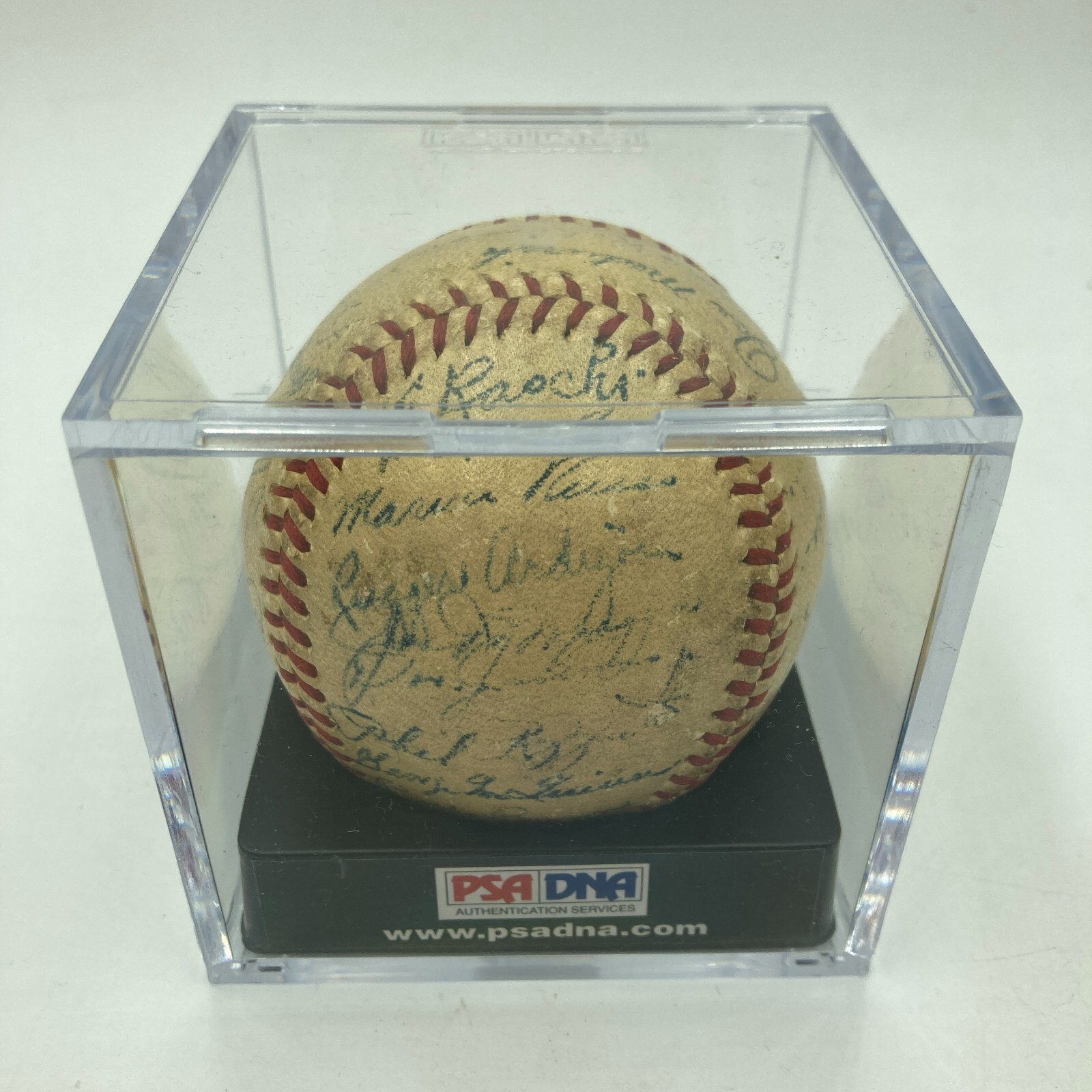 Joe DiMaggio Autographed Signed New York Yankees 1947 World Series Champs Team Baseball PSA DNA COA 
