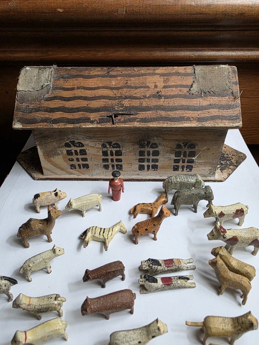 Rare Antique Erzgebirge German Folk Art Noah's Ark Putz Miniature