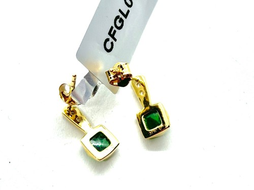 New 9CT Gold Tsavorite Garnet & White Zircon Stud Earrings - Picture 7 of 11