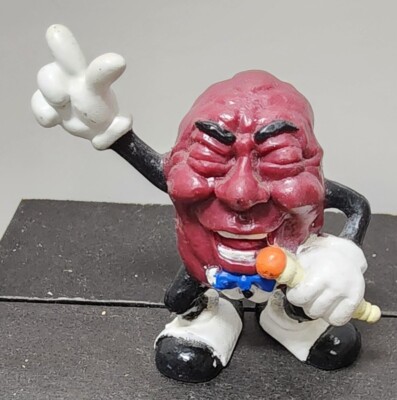 Singing Rasions 1987 Vintage California Raisins Figure Singer Singing Microphone Raisin ...