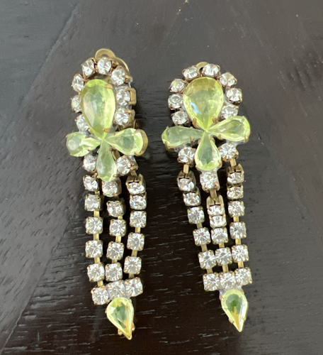 COLLANA E ORECCHINI VINTAGE ANNI 40 FIRMATI BIJOUX MG VERDE LIMONE STRASS TRASPARENTI - Foto 16 di 18