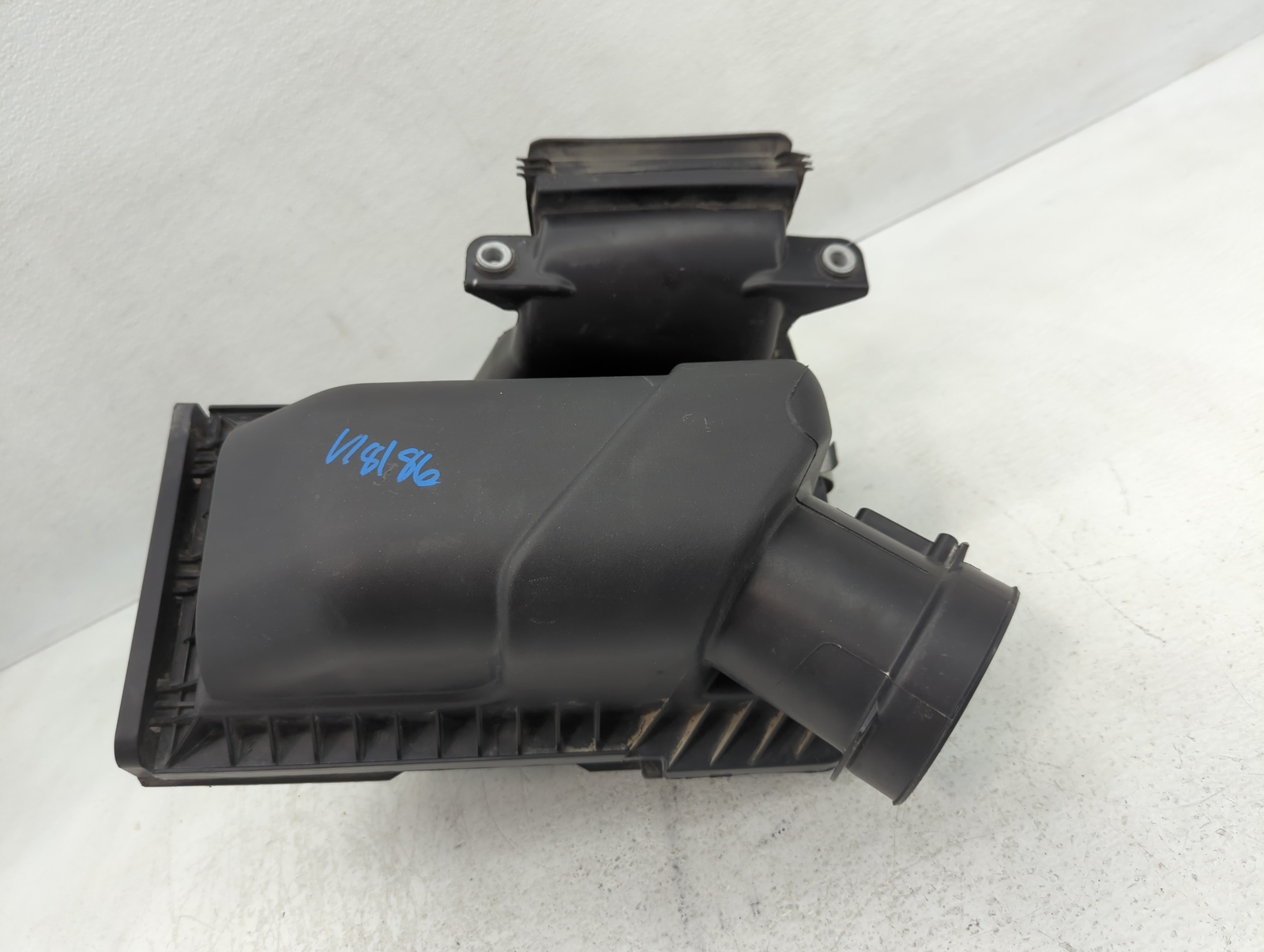 20132015 Ford Taurus Air Cleaner Intakeduct Hose Tube DKW4A eBay