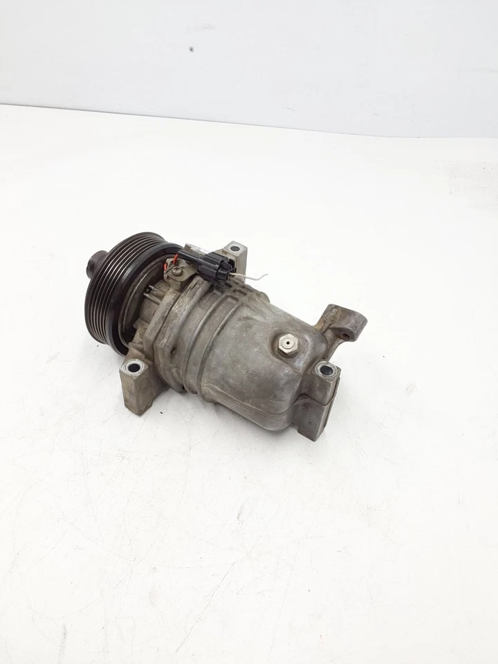 Compressor CA 2010-2012 Nissan Versa fabricante de equipamento original - Imagem 2 de 4