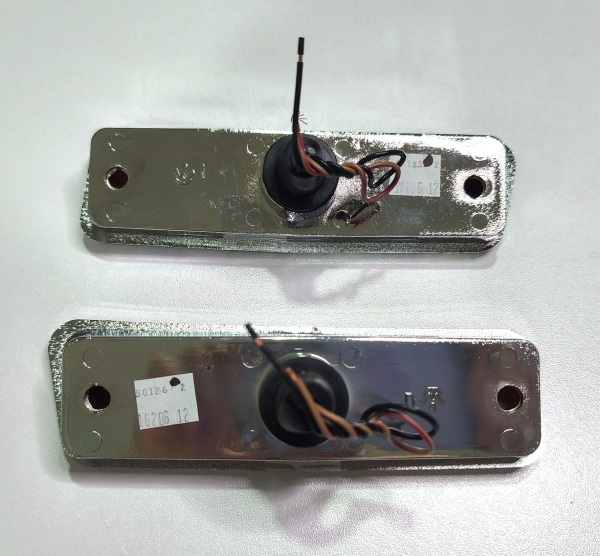 fits Dodge D100 Pickup – Set of 2 chrome Fender Turn Signal Lights