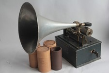 Pathé cylinder phonograph with 22 wax cylinders (72897)