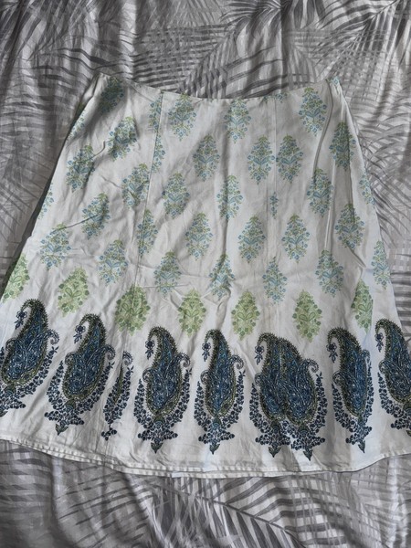 Ladies VILLAGER Skirt Size 10  Short A Line 