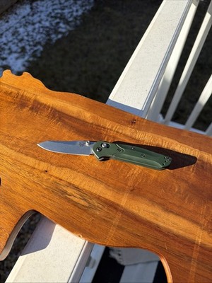 Benchmade 945 Mini Osborne Green Aluminum Handle S30V Blade