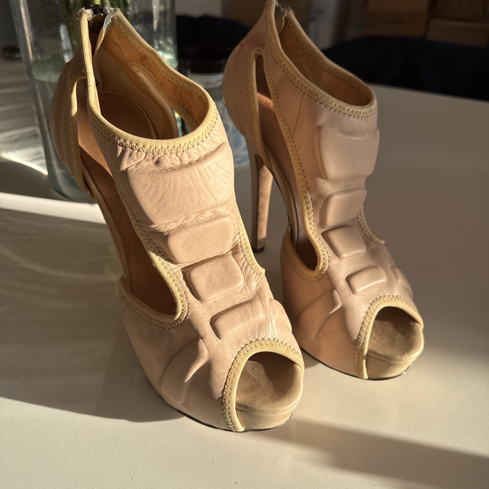 New LAMB Nude Platform Heels Size 8.5