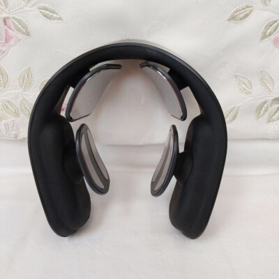 YA-MAN Medi Lift Neck Beauty Device EMS Moisture Pulse Black EPN