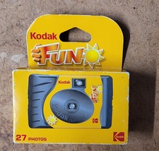 KODAK, 27 Photo, Disposable 35mm FUN Flash Camera: Expired 2005