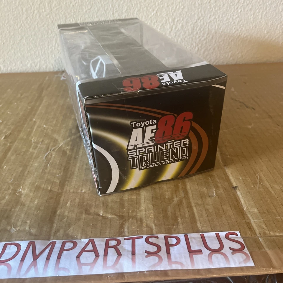 RC Car TOYOTA SPRINTER TRUENO AE86 RC CAR 1:24 Japan Rare - Image 4 of 4