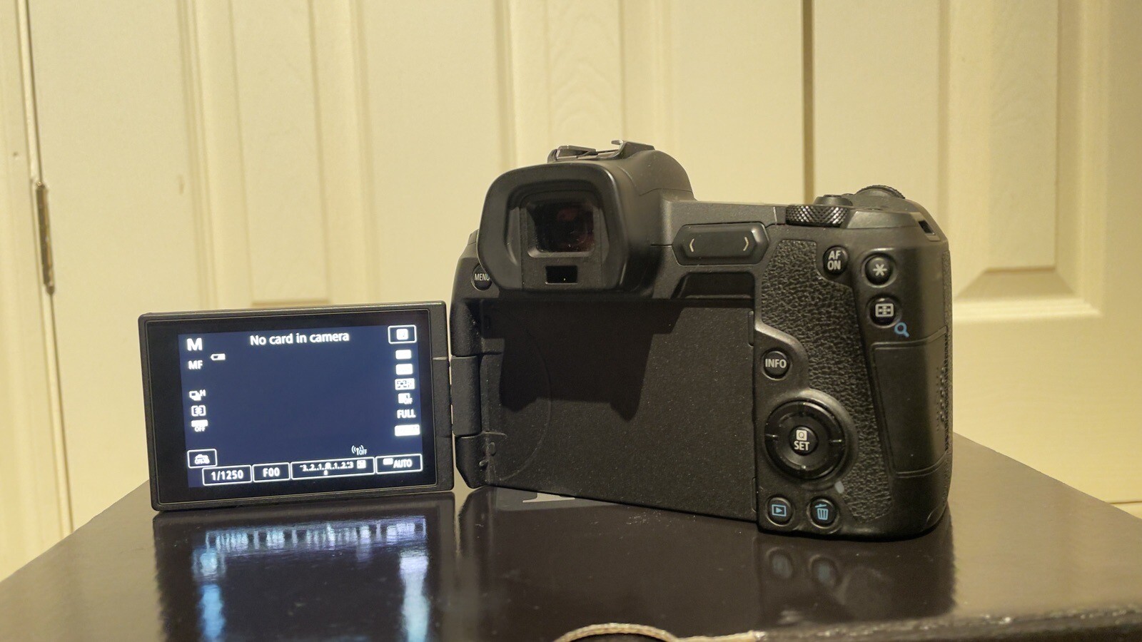 Canon EOS R 30.3MP Mirrorless Digital Camera Black (Body Only