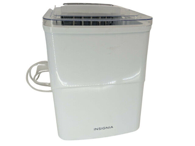 Insignia Portable Icemaker with Auto Shut-Off, 26 Lb - White (NS-IMP26WH2)  for sale online | eBay