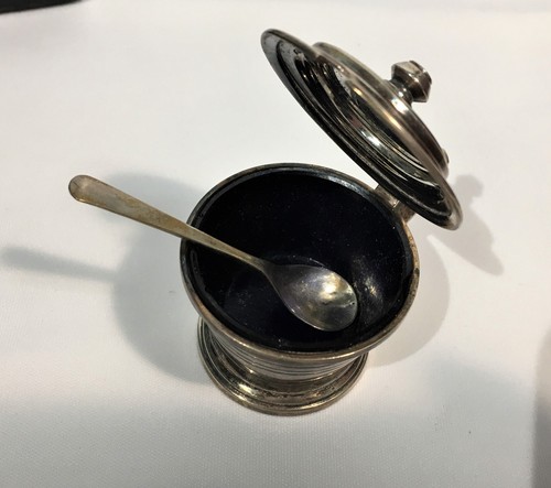 Elegant Art Deco solid silver condiment set boxed hallmarked Adie Brothers Birm - Picture 4 of 5