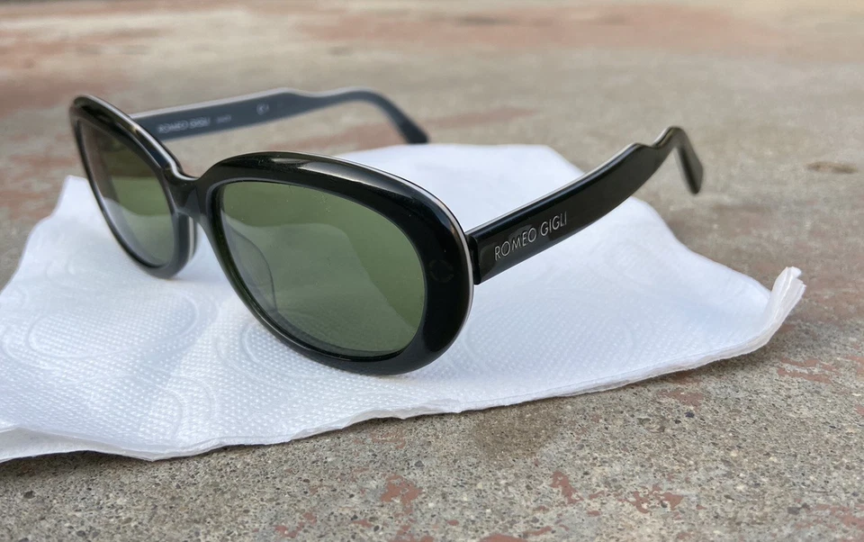 Gafas de sol ROMEO GIGLI -de colección de los 90, verde oliva con borde blanco Monturas 171/S Foto 2 de 4