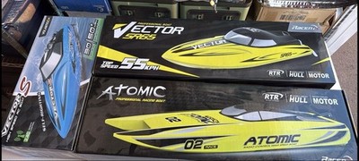 Remote Control Boat Lot. 3 Boats Volantex Atomic Vector sr65 Vector S With Boxes