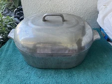Vintage Wagner Ware Magnalite 4267–P Aluminum Oval Dutch Oven Pot