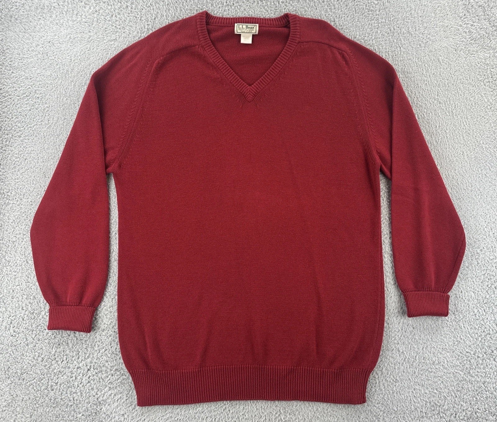 Vintage L.L. Bean Made In USA Men’s Size Large Red V Neck Pullover Sweater EUC