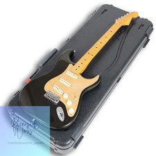 Fender American Ultra Stratocaster Maple Fingerboard Texas Tea 2022