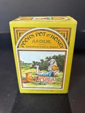 POOH'S POT O' HONEY Box Set A.A. Milne 4 Miniature Books 1968 AMAZING CONDITION
